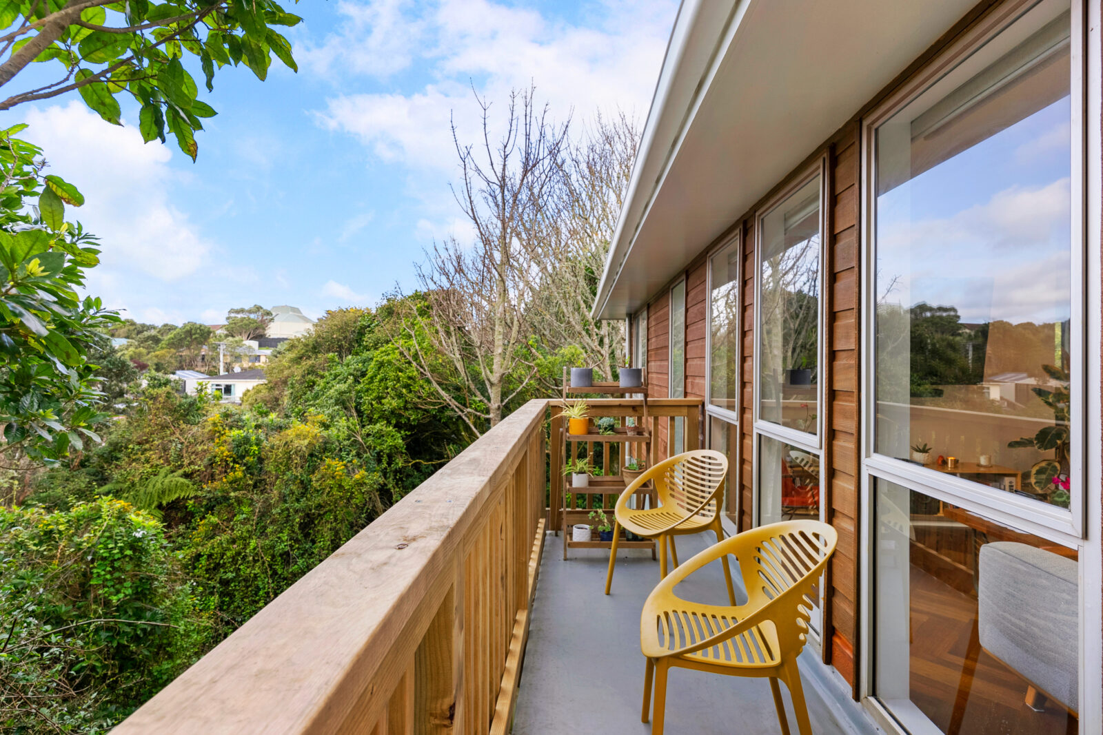1B Tree Top Lane, Paparangi