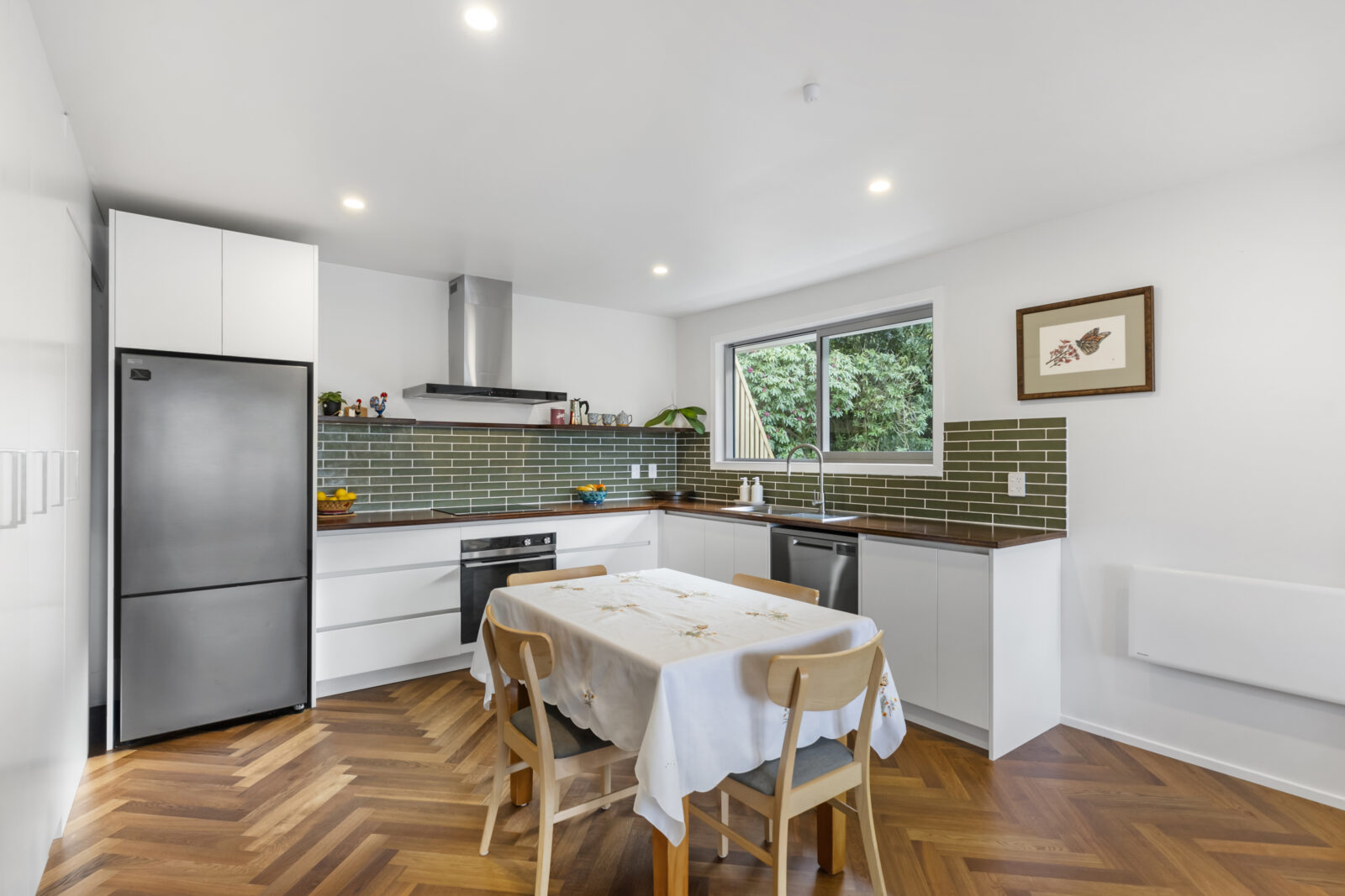 1B Tree Top Lane, Paparangi