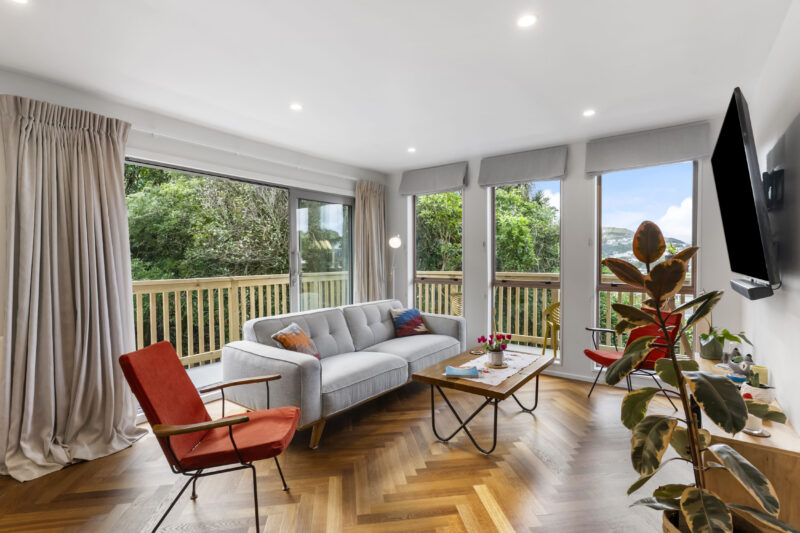 1B Tree Top Lane, Paparangi
