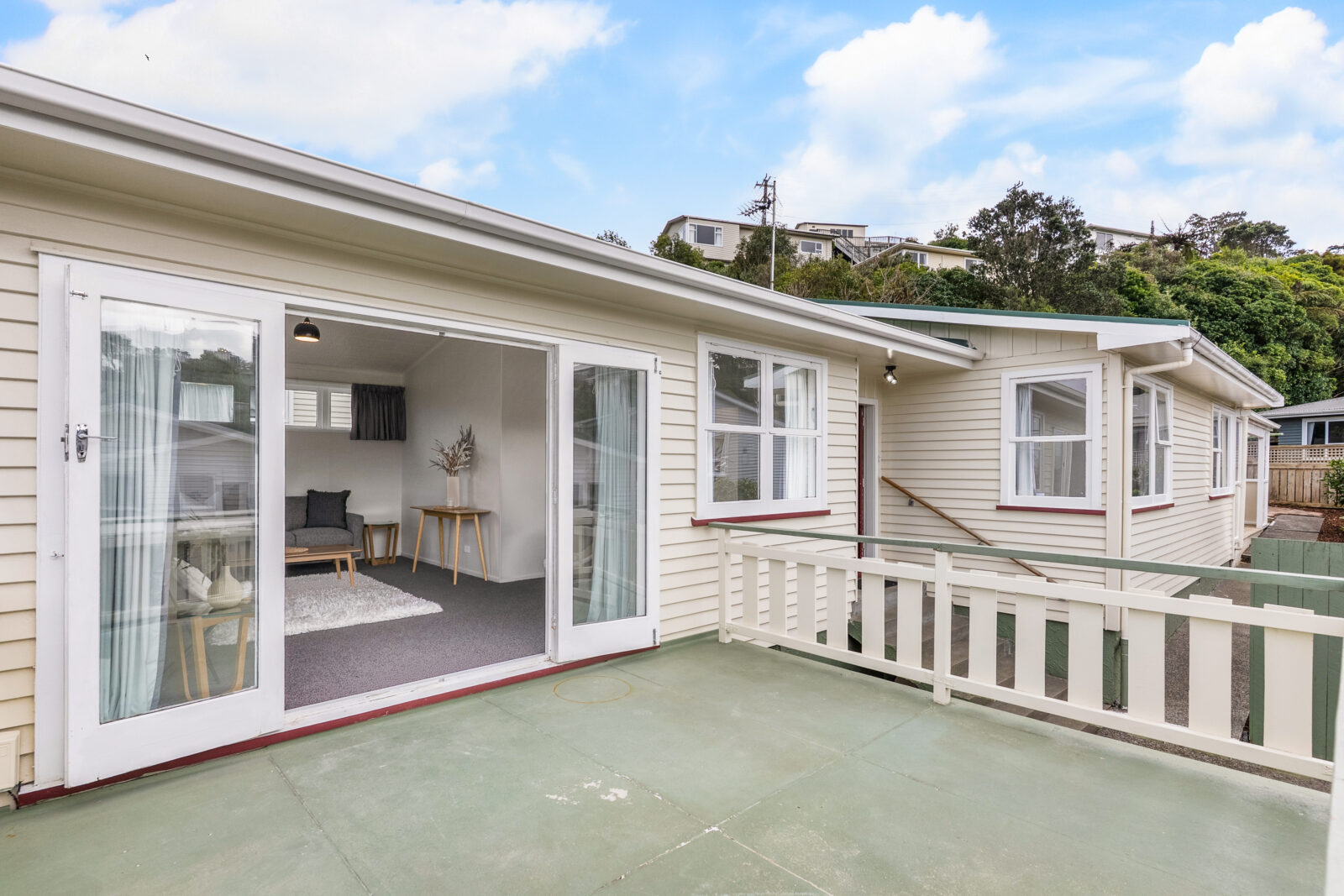 4 Cotswold Crescent, Newlands