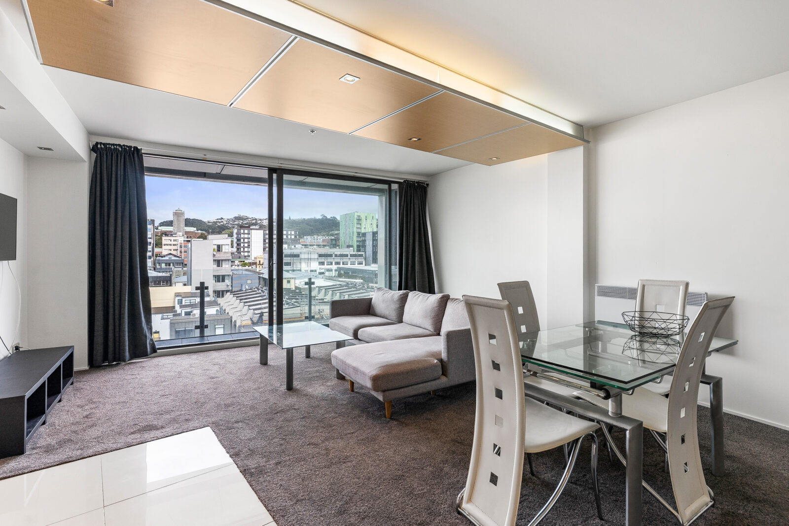 25/72 Tory Street, Te Aro - Ben Cartwright and the team