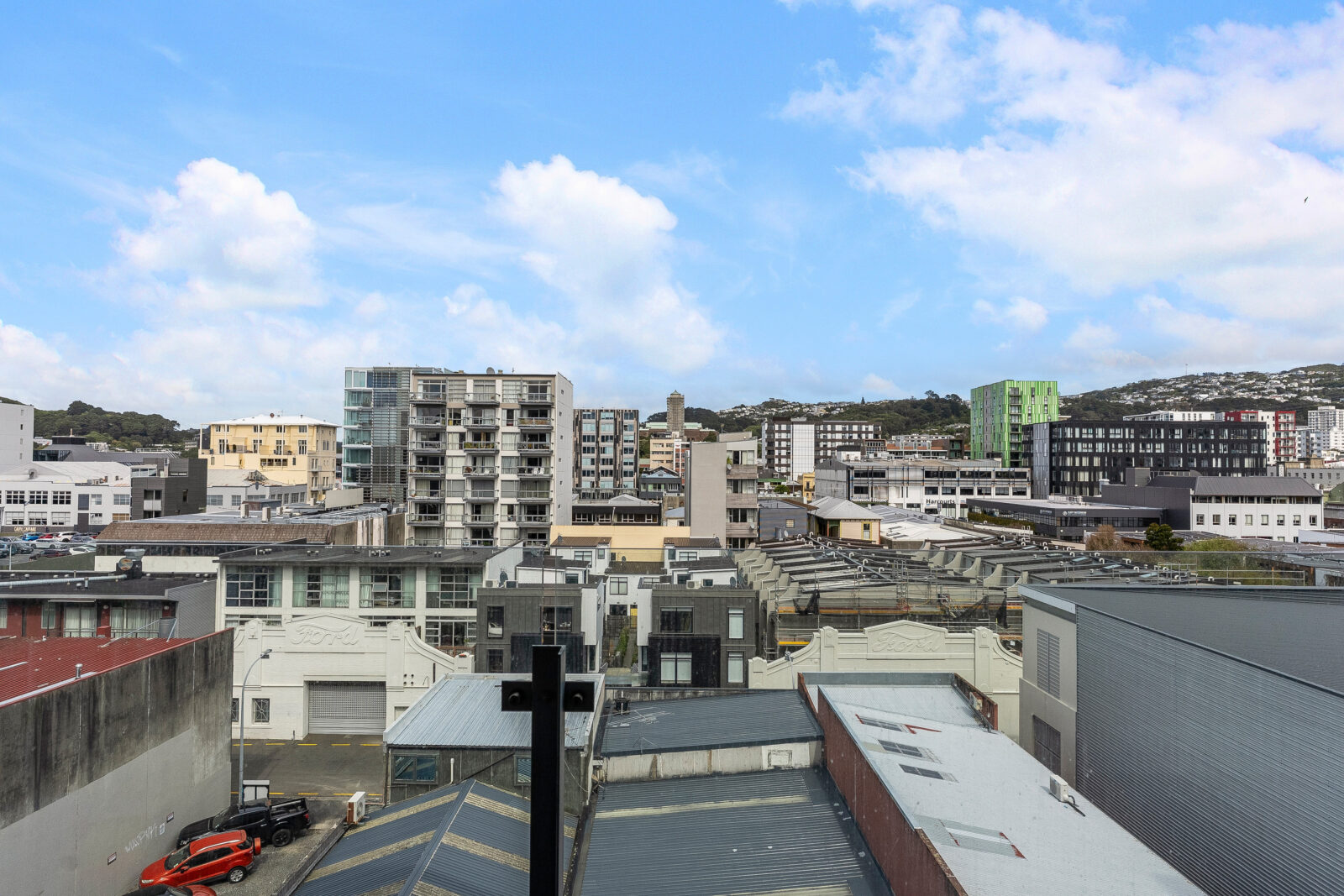 25/72 Tory Street, Te Aro - Ben Cartwright and the team