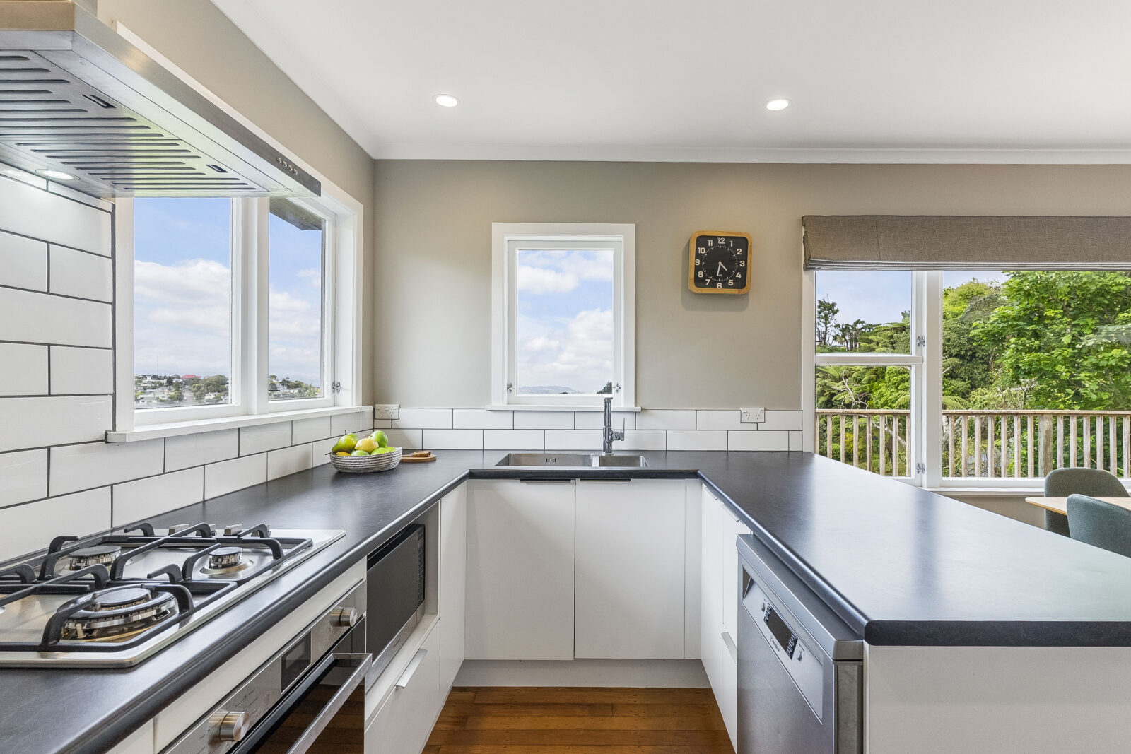 3 Cotswold Crescent, Newlands