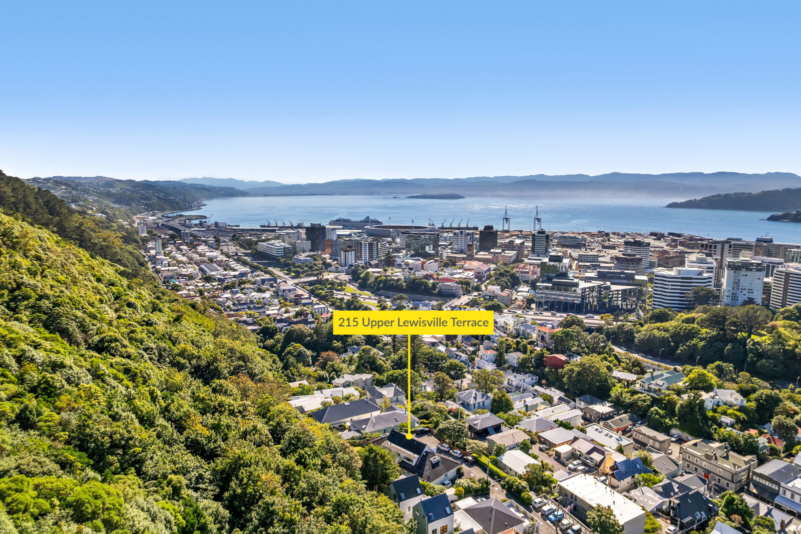 2/15 Upper Lewisville Terrace, Thorndon