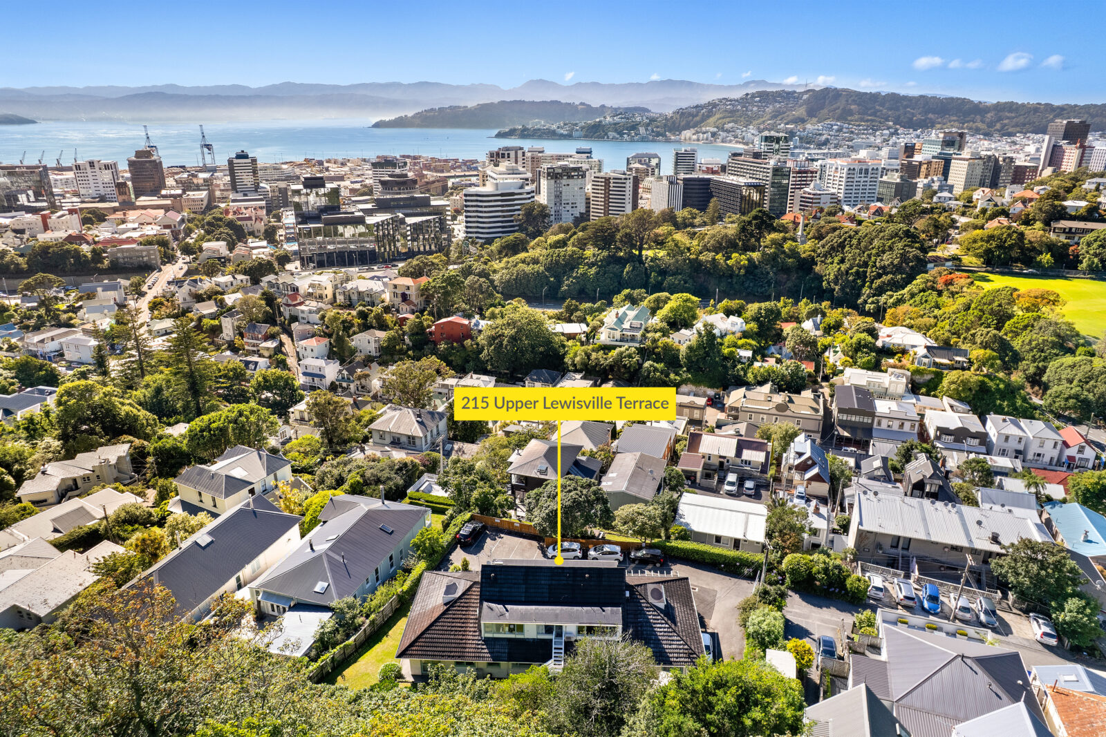 2/15 Upper Lewisville Terrace, Thorndon