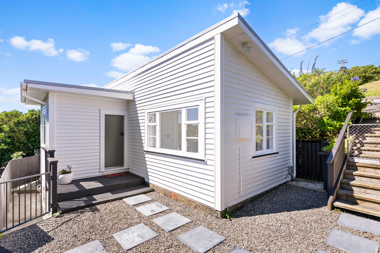 28 Sheridan Terrace, Johnsonville Ben Cartwright and the team