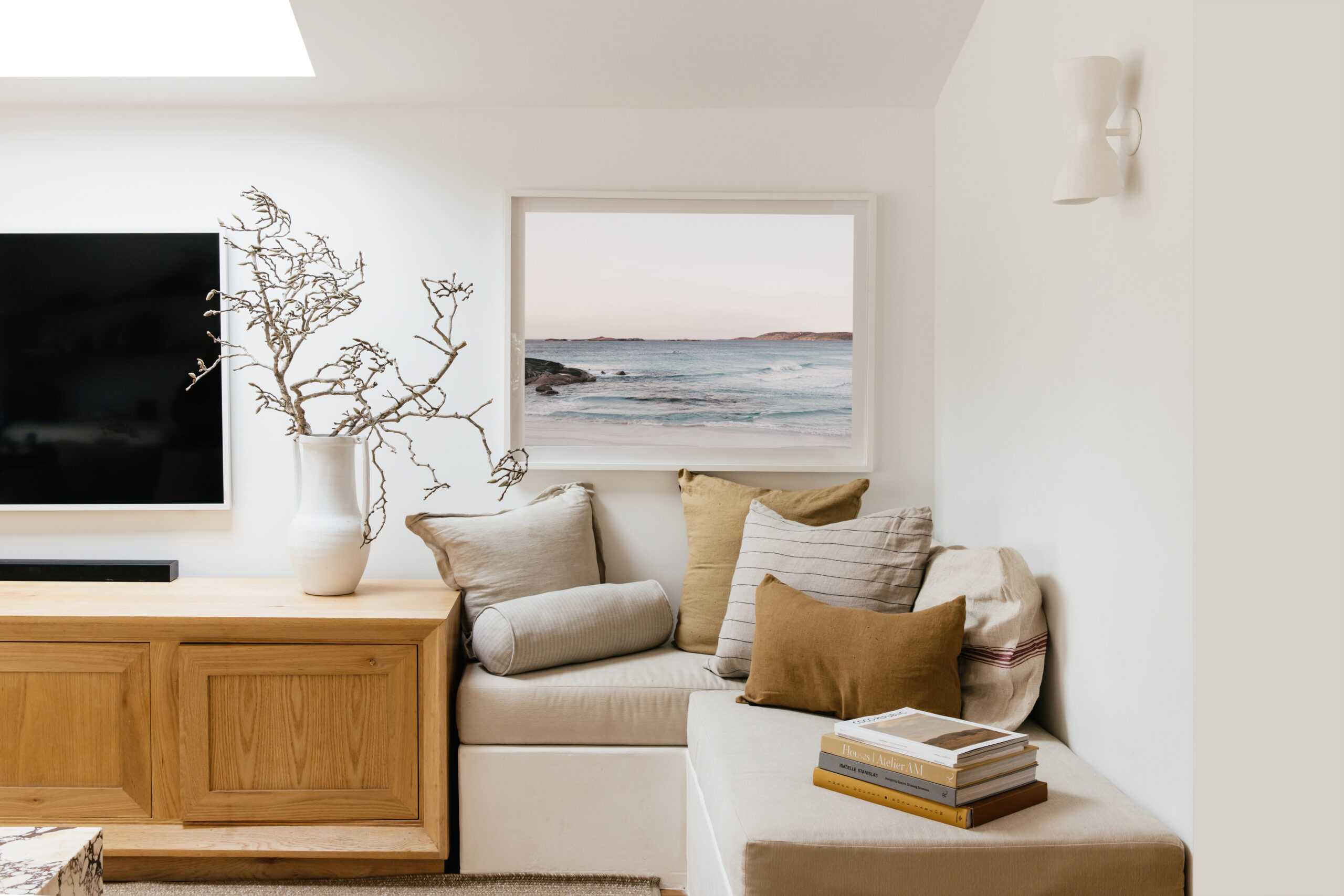 Flipping vs Renting: Which Property Investment Strategy Is Right for You?