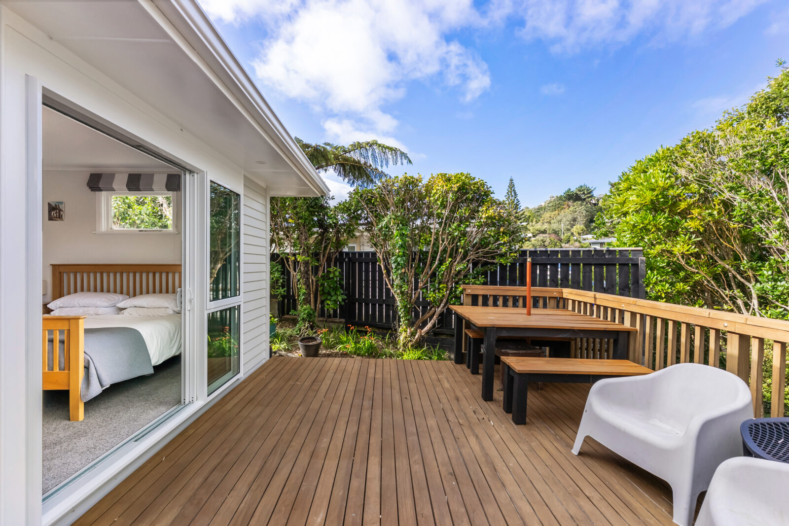 5 Pauline Way, Paparangi Ben Cartwright and the team