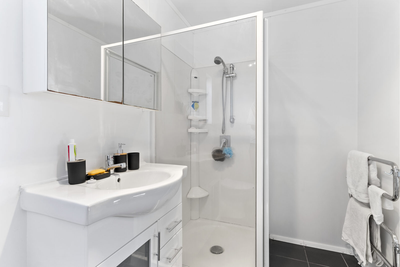 22 Cotswold Crescent, Newlands