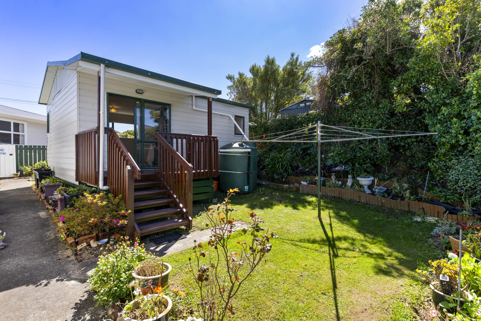 22 Cotswold Crescent, Newlands