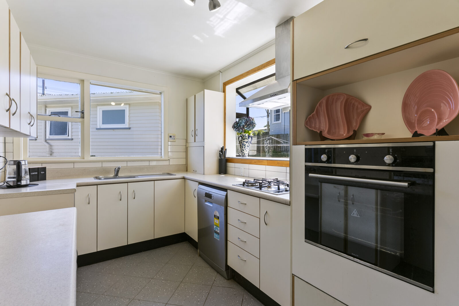 22 Cotswold Crescent, Newlands