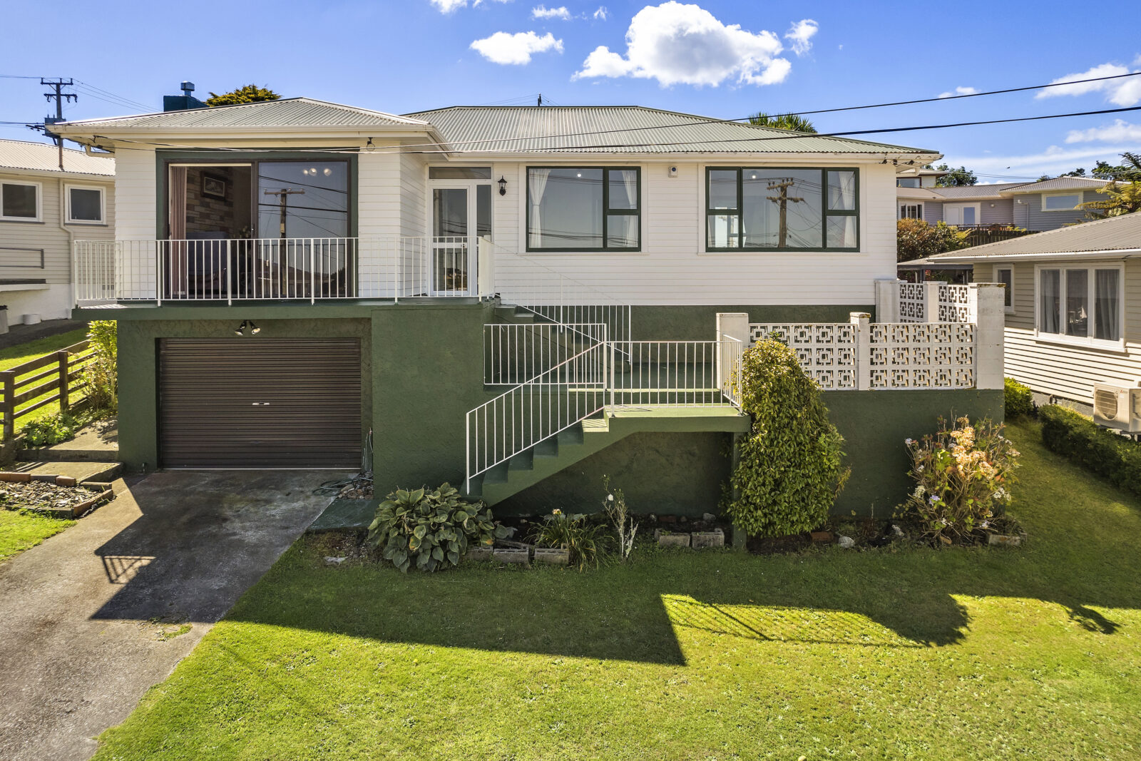 22 Cotswold Crescent, Newlands