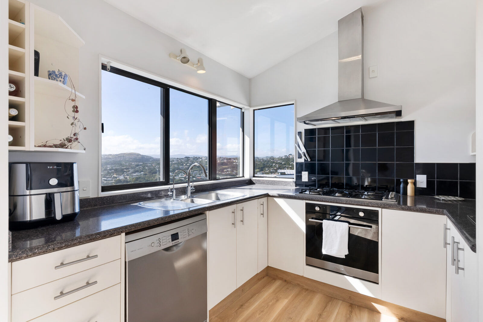 52 Cunliffe Street, Churton Park