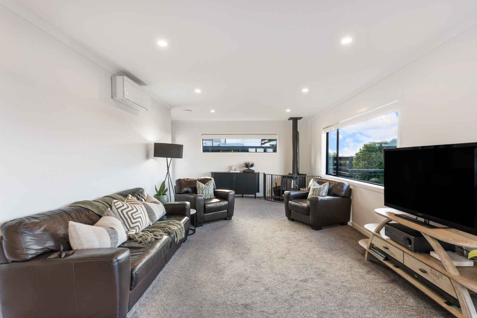 54 Somes Crescent, Newlands