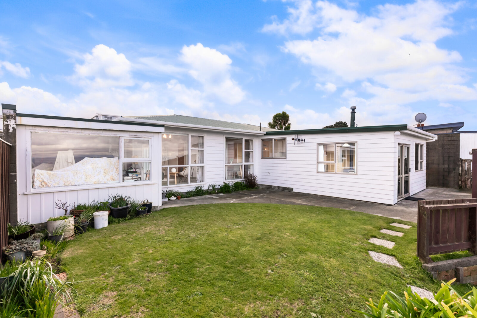 48 Somes Crescent, Newlands