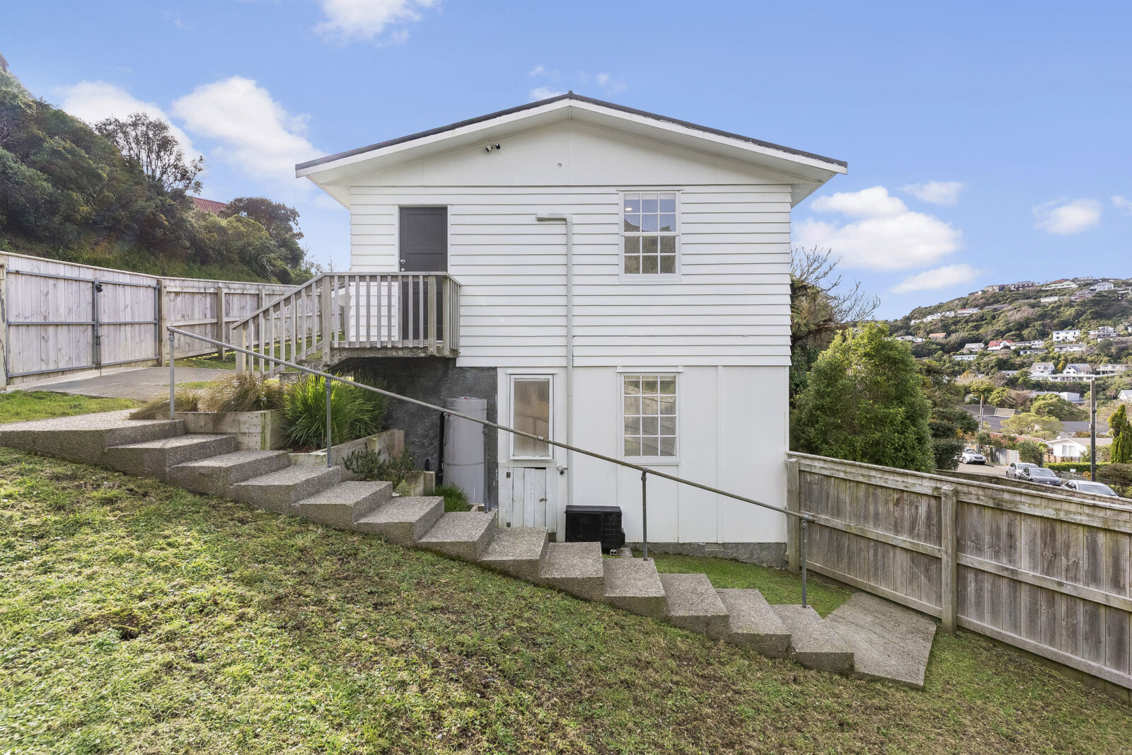 24 Thurleigh Grove, Karori
