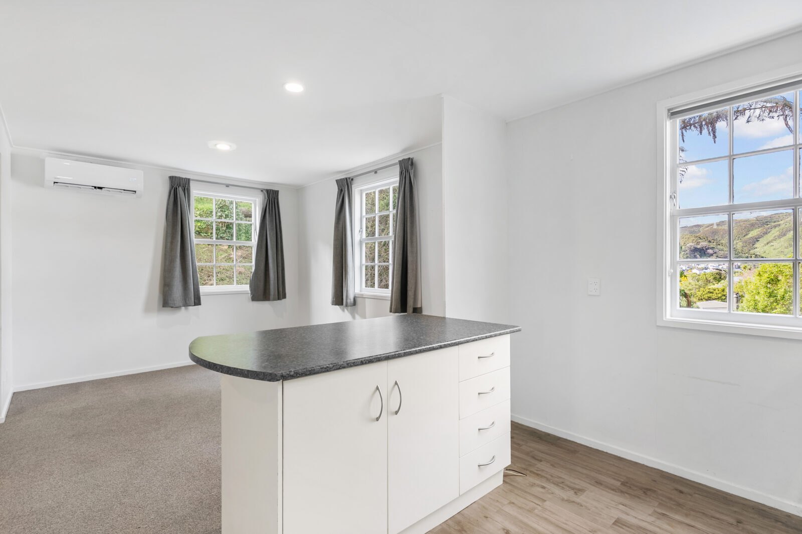 24 Thurleigh Grove, Karori