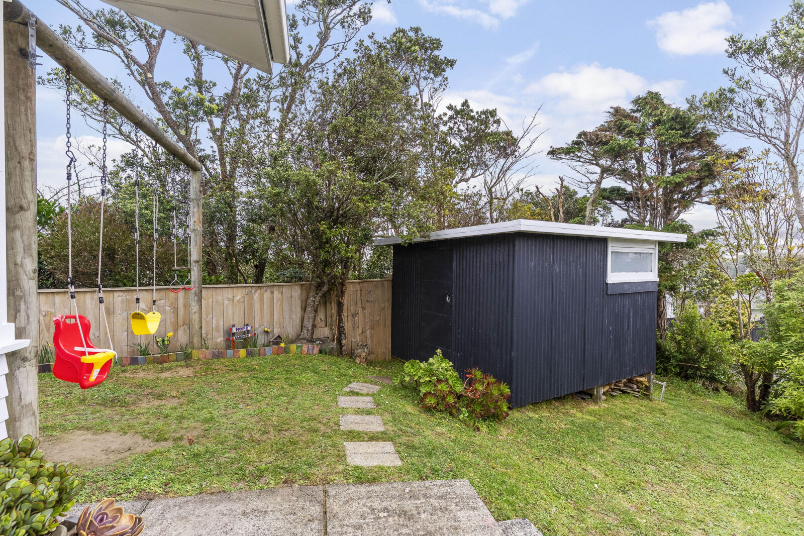 10 Loasby Crescent, Newlands