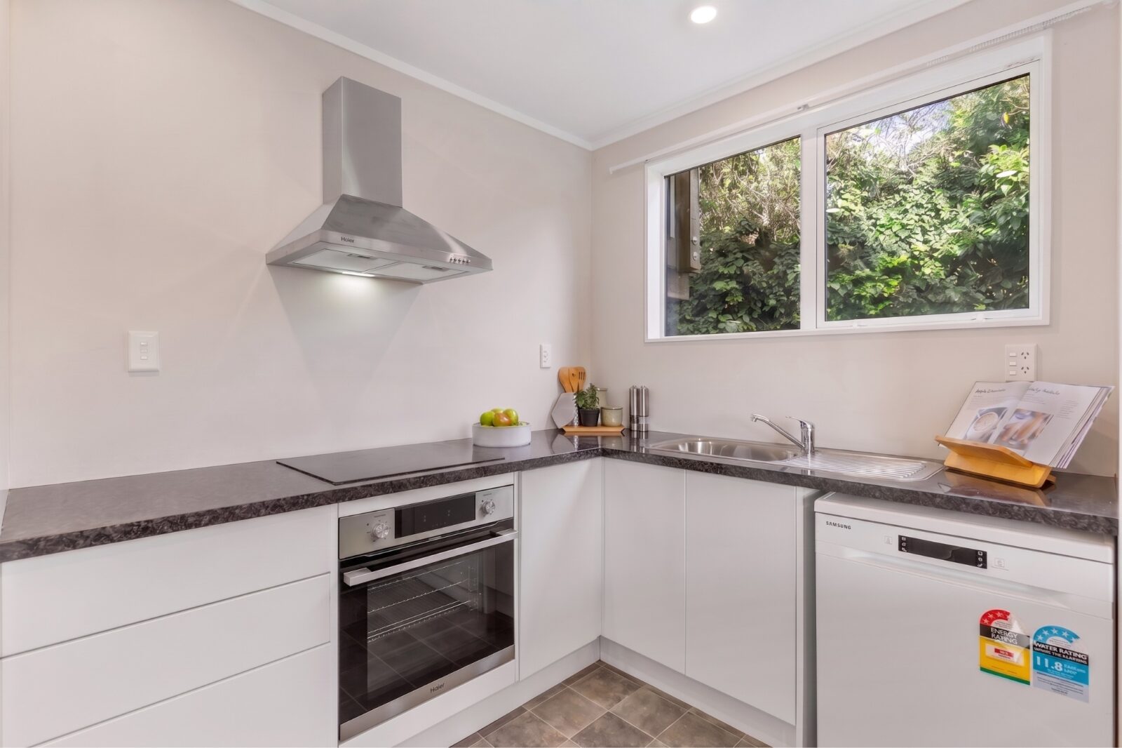 109B Fraser Avenue, Johnsonville